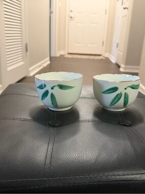 Japanese Hand-Painted Porcelain Tea Cups in White with Green Leaf Motif